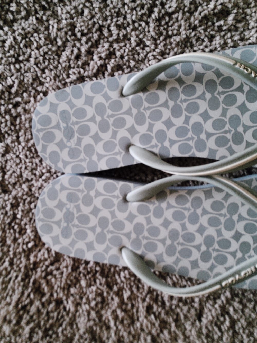 Coach Logo Pattern Flip Flops in Light Gray EUC - Picture 2 of 3